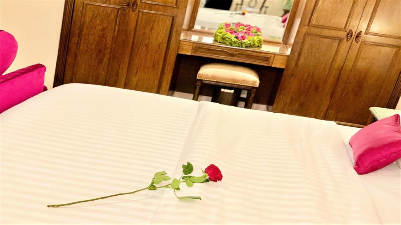 Rotana Hotel 3*
