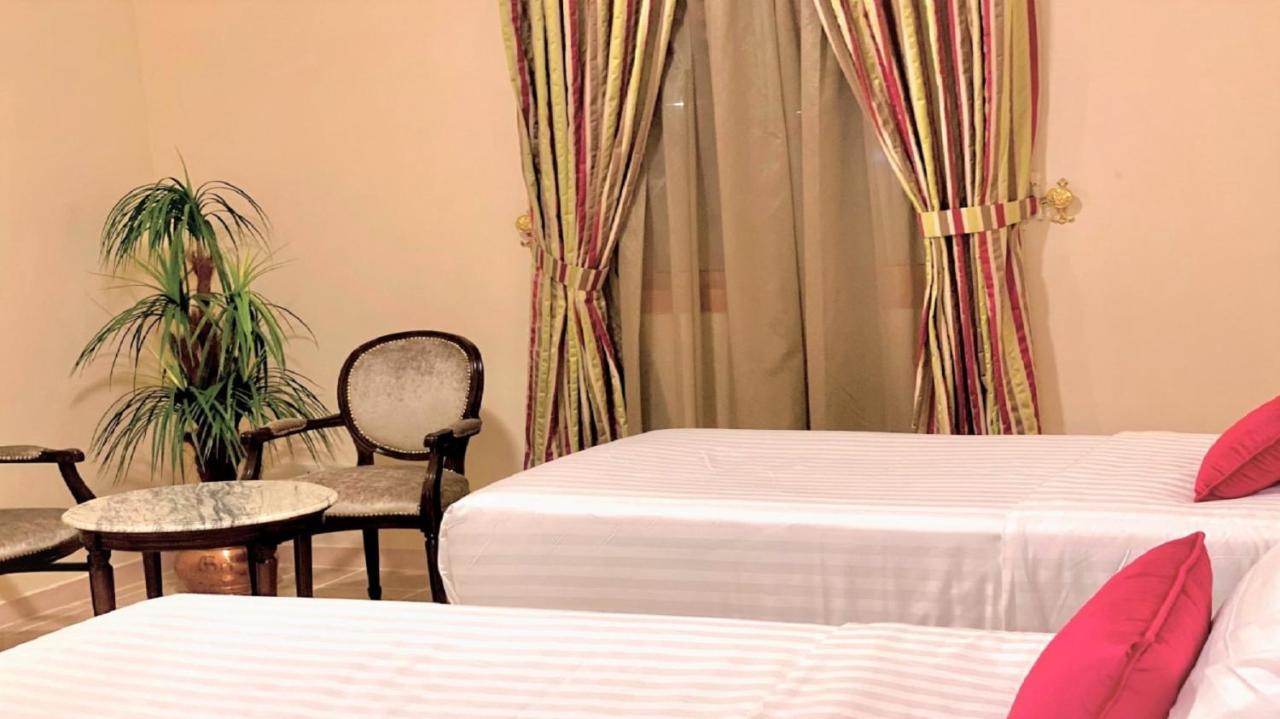 Hotel Rotana 3*