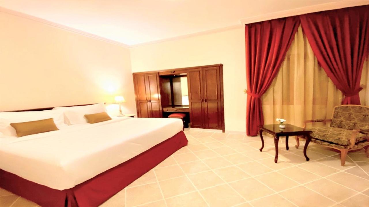 Rotana 3*