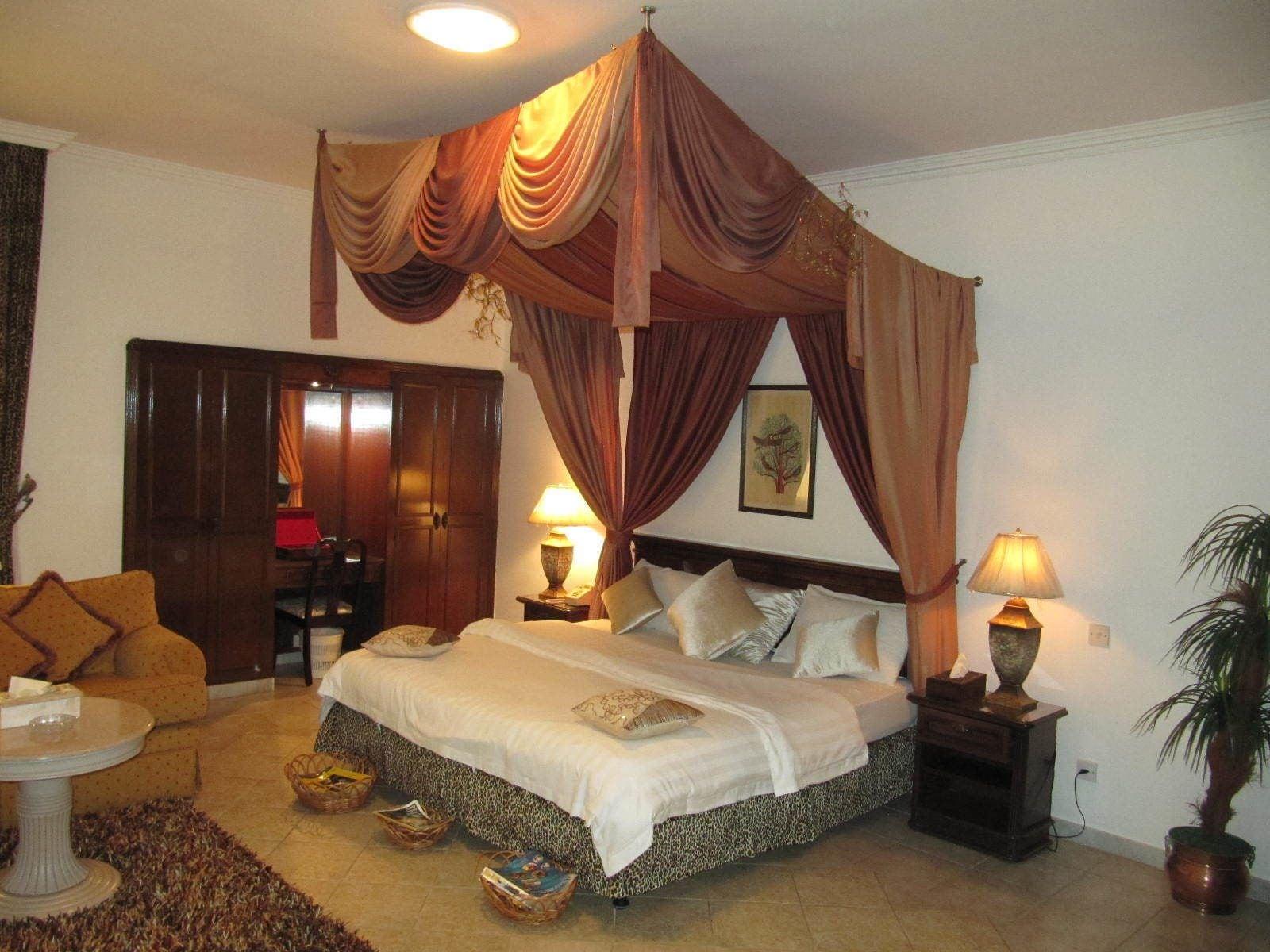 Rotana 3*